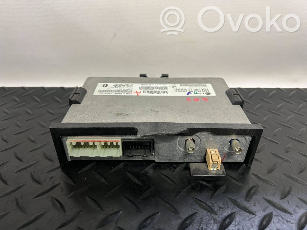 Chevrolet Suburban Voice control module 