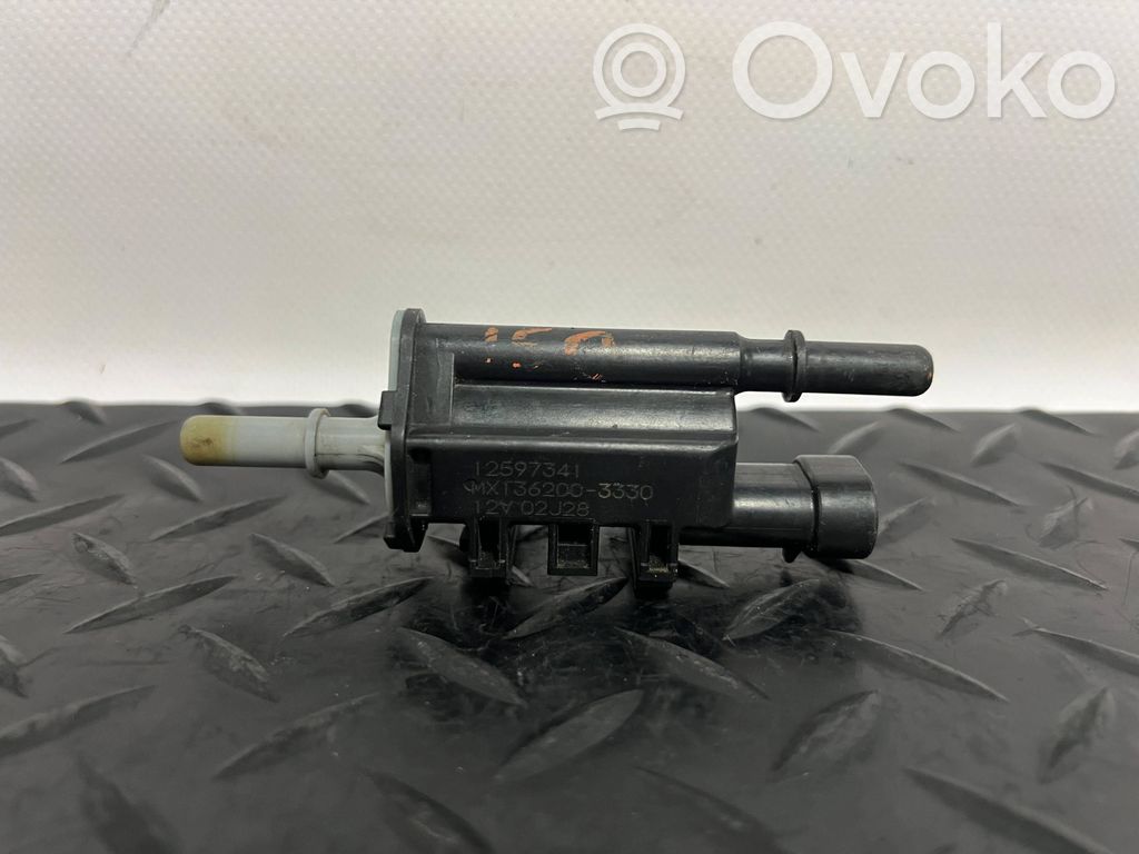 Hummer H3 Válvula de vacío 