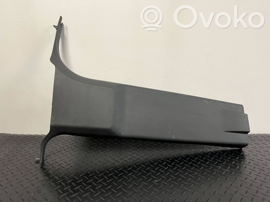 Dodge RAM (B) pillar trim (bottom) 