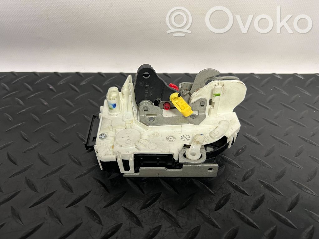 Dodge RAM Takaoven lukko 