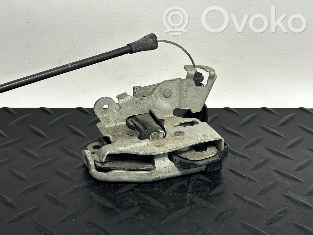 Front door lock   9112035F