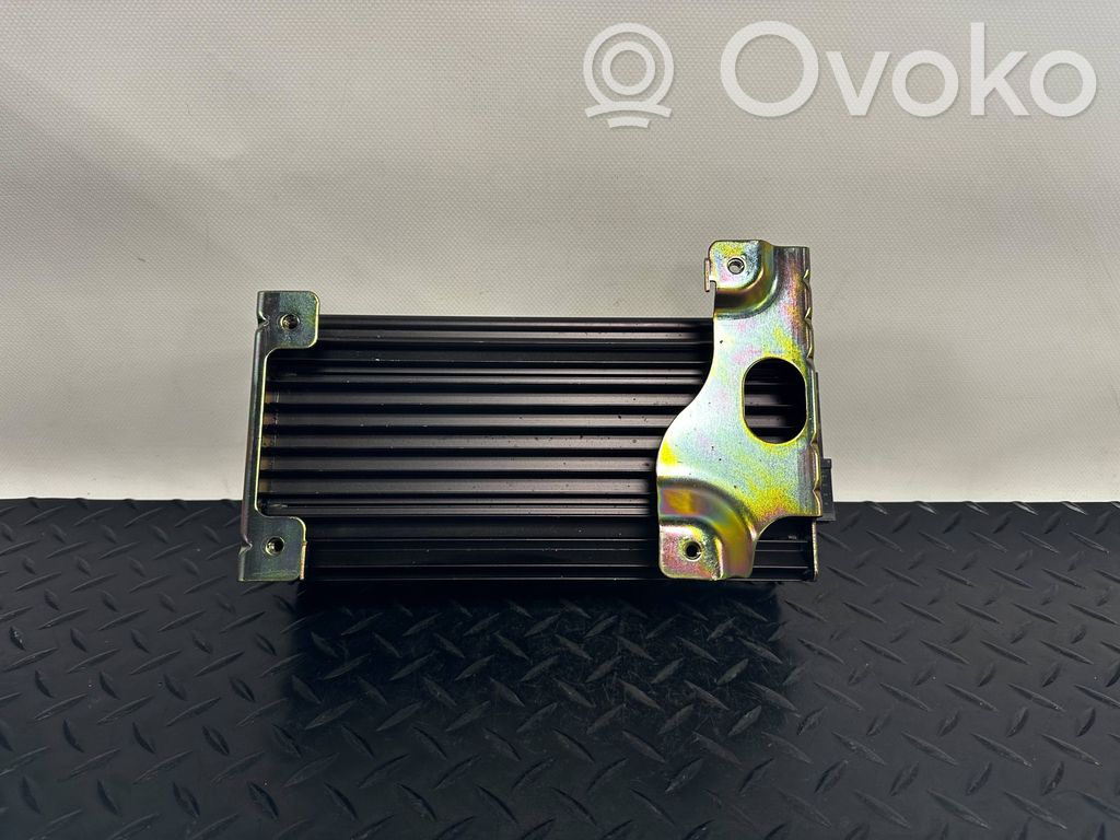Infiniti Q45 III Amplificatore 