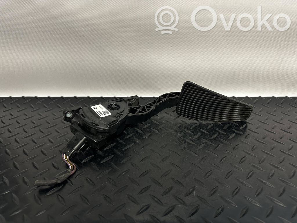 Dodge RAM Akceleratoriaus pedalas 