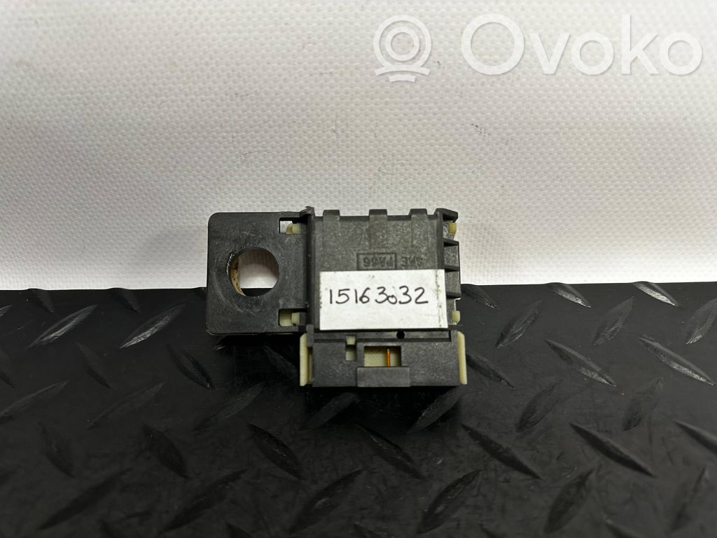 Hummer H2 Przycisk świateł awaryjnych 