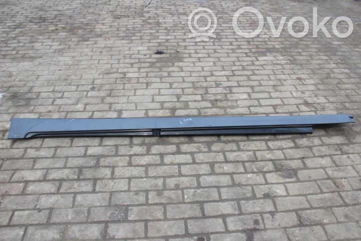 BMW 7 F01 F02 F03 F04 Osłona listwy przedniej 