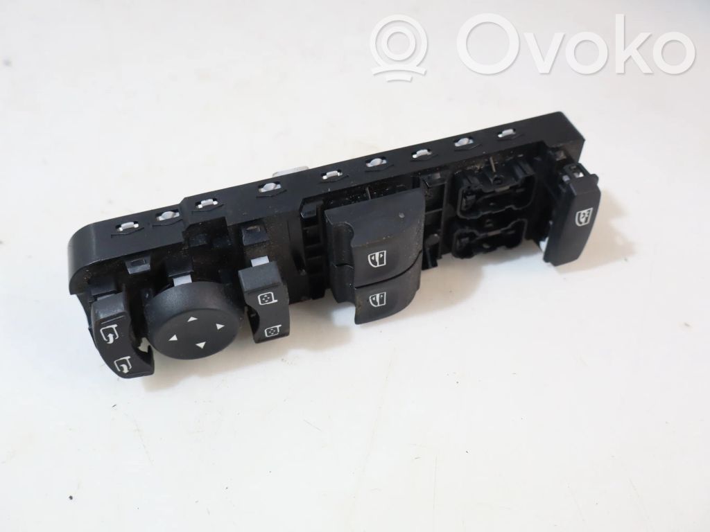 Electric window control switch