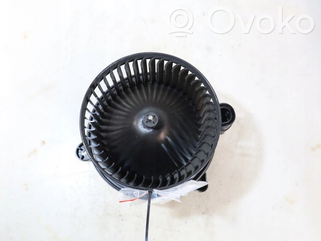 Heizungslüfter   0130115572