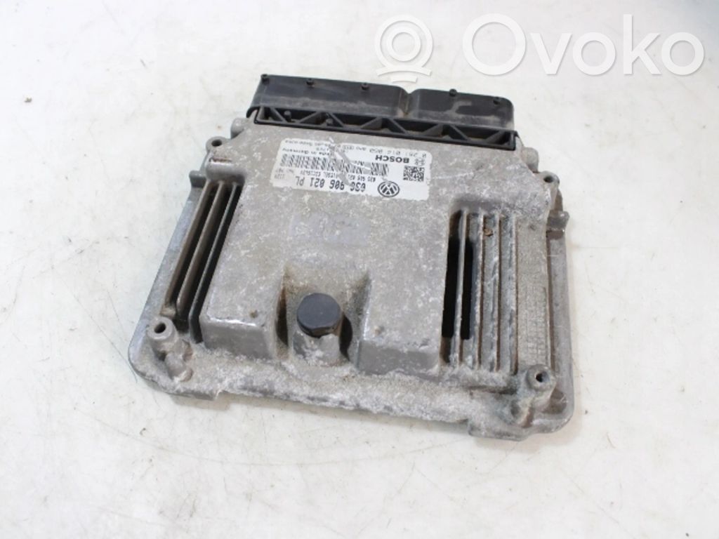 Volkswagen Golf V Unitate control motor/modul ECU 