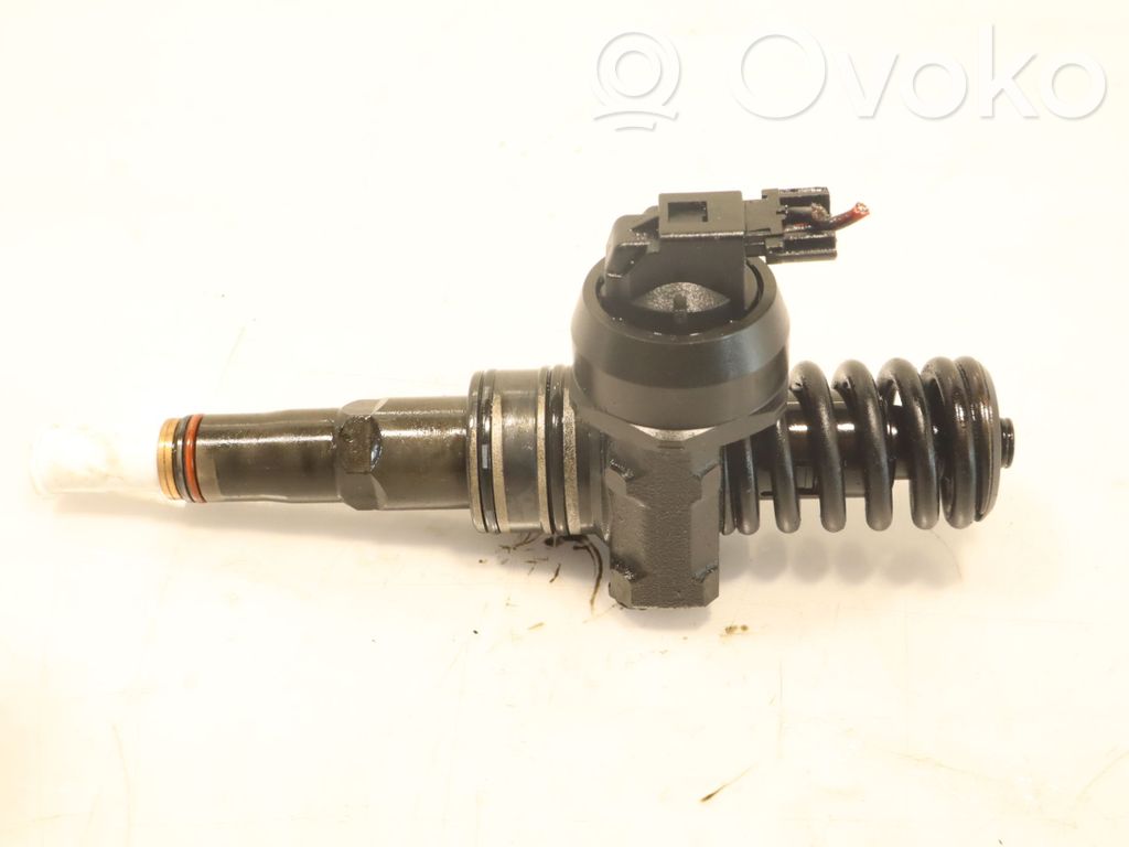 Inyector de combustible