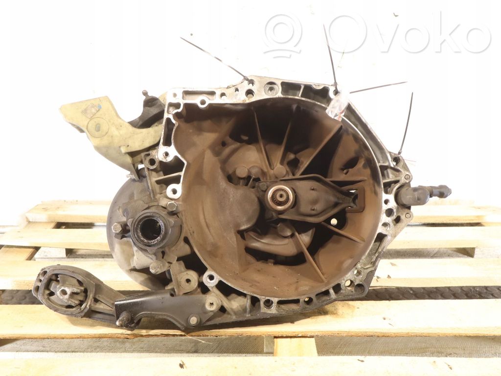 Peugeot 208 I Scatola del cambio manuale a 5 velocità