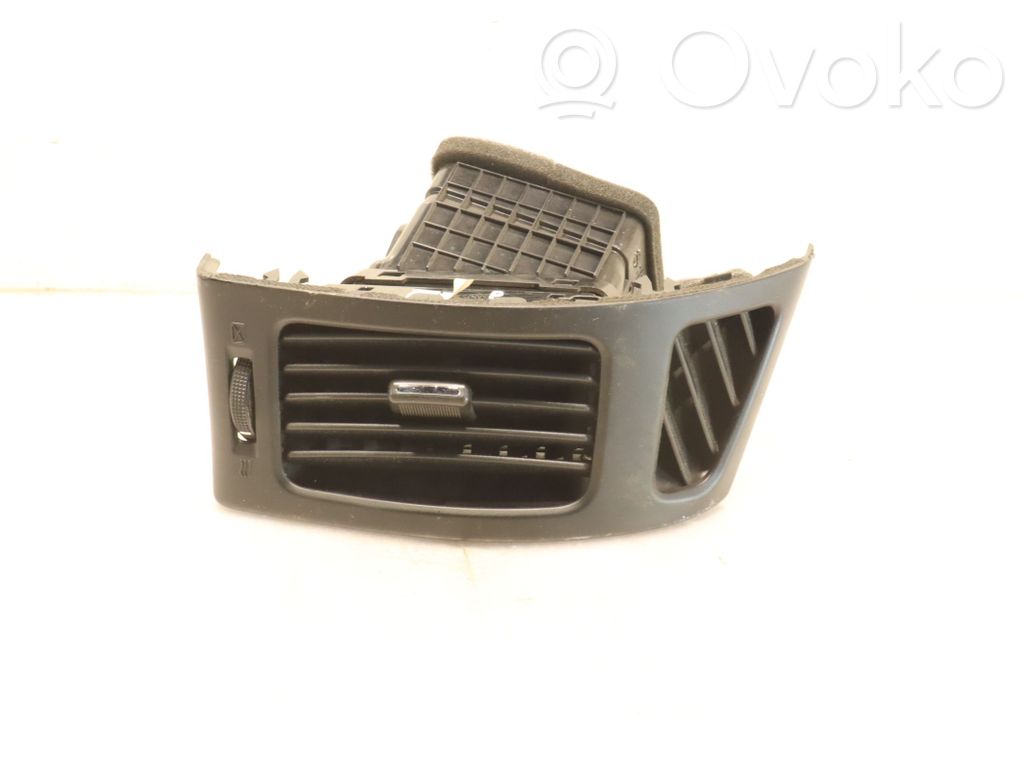 Hyundai i30 Grilă ventilație/ramă laterală bord 