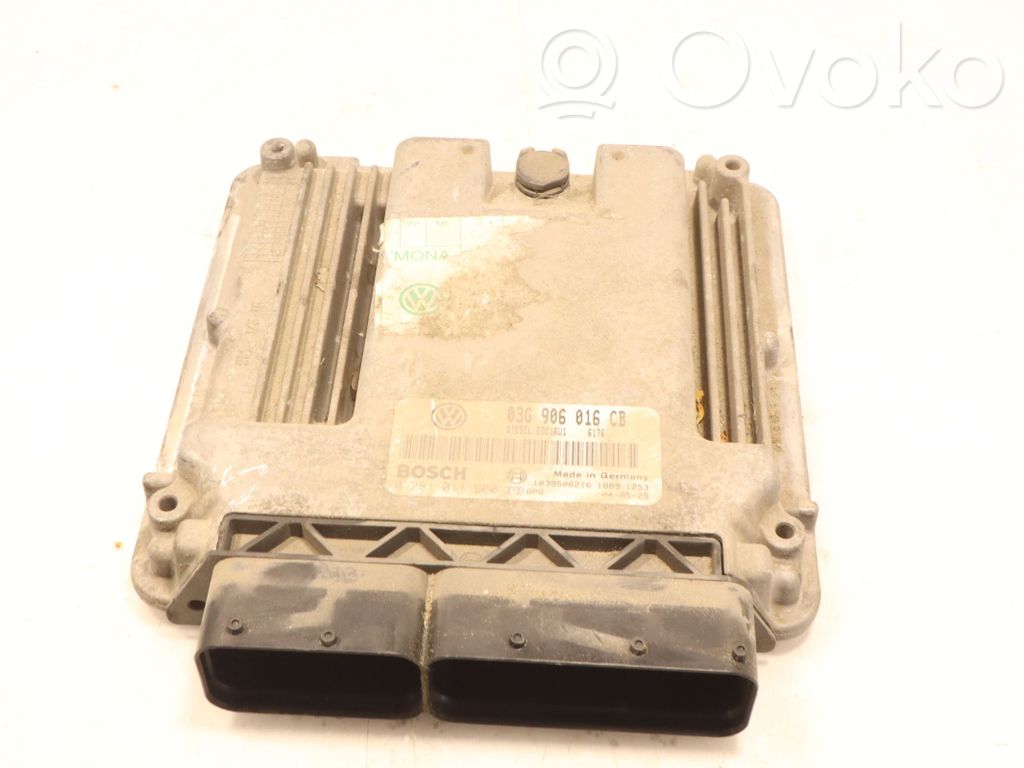 Volkswagen Golf V Unidad de control/módulo ECU del motor 