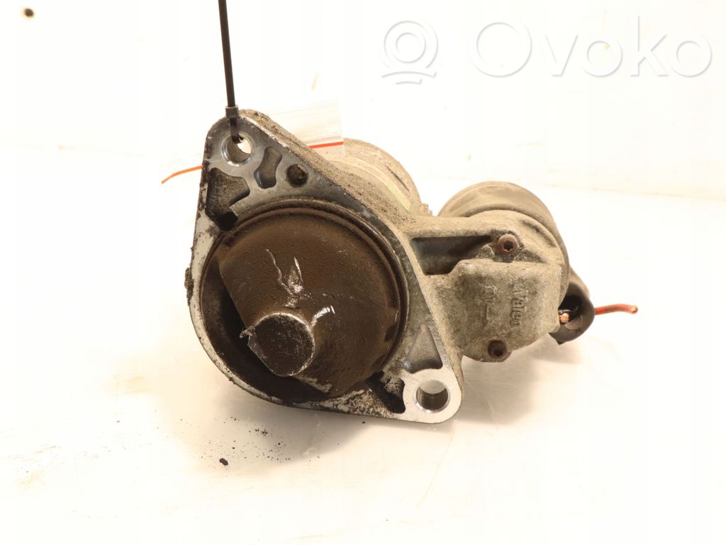 Starteris   D7E30