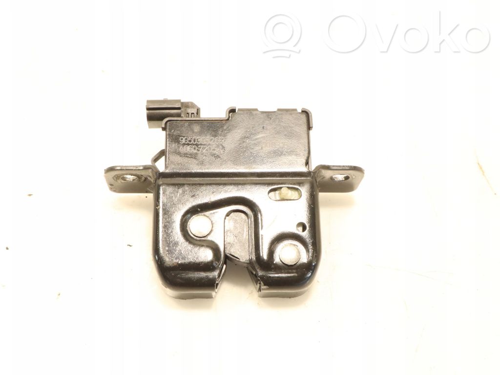 Dacia Duster Tailgate/trunk/boot lock/catch/latch 