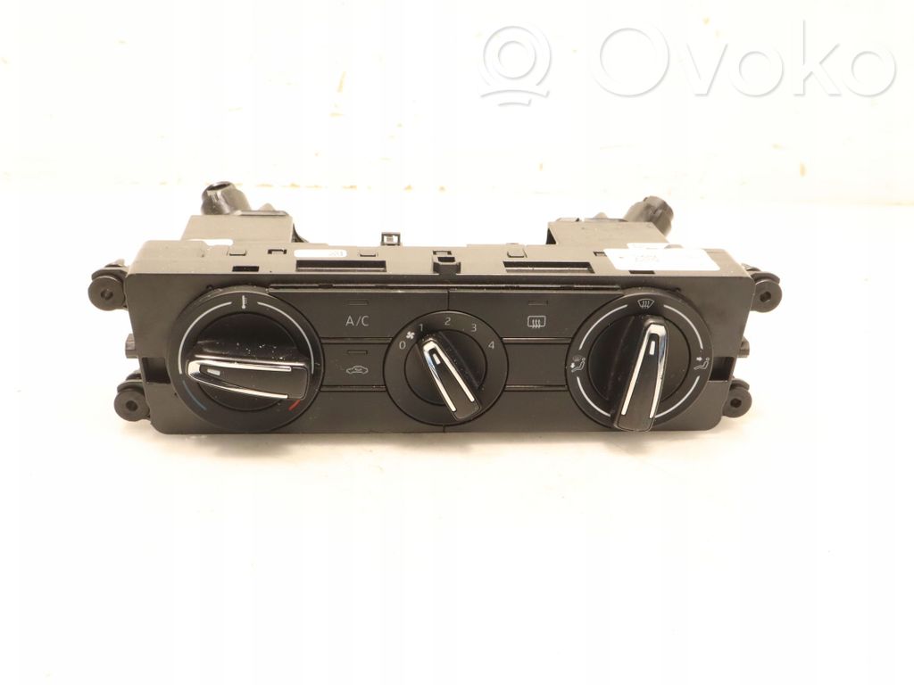 Skoda Fabia Mk4 (6VA) Przełącznik / Włącznik nawiewu dmuchawy 