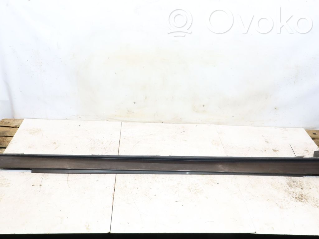 Mazda 3 Listón delantero (repuesto de carrocería) 