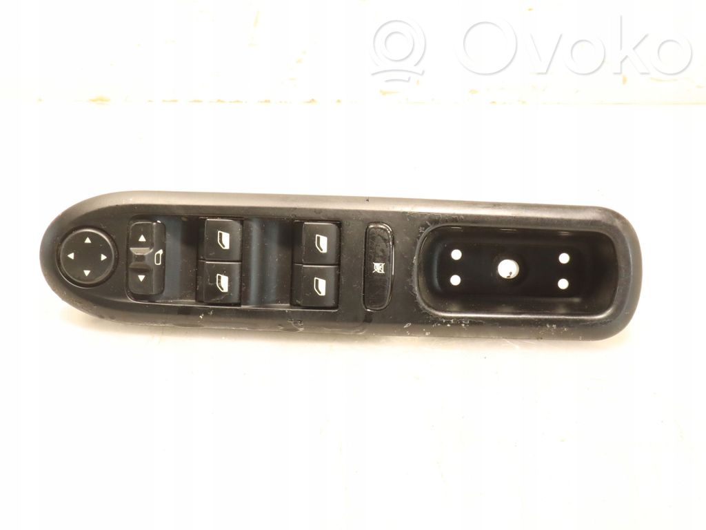 Peugeot 407 Electric window control switch 