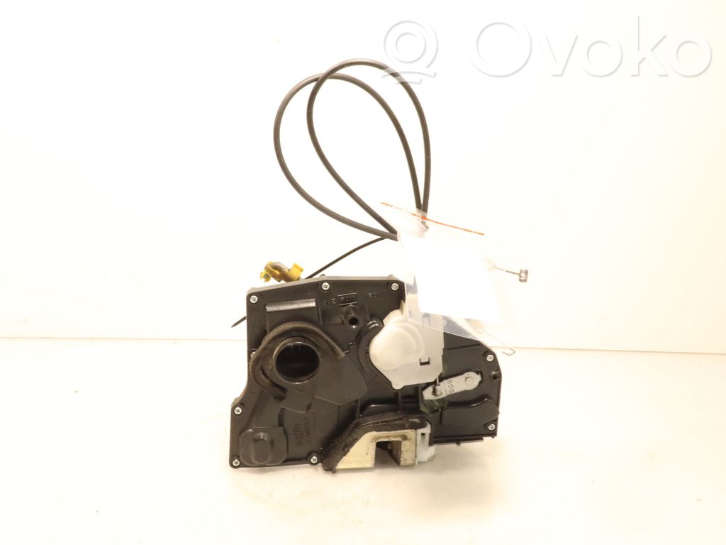 Suzuki Swift I Etuoven lukko 