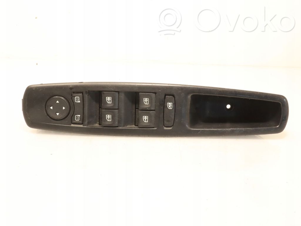 Renault Megane II Electric window control switch 