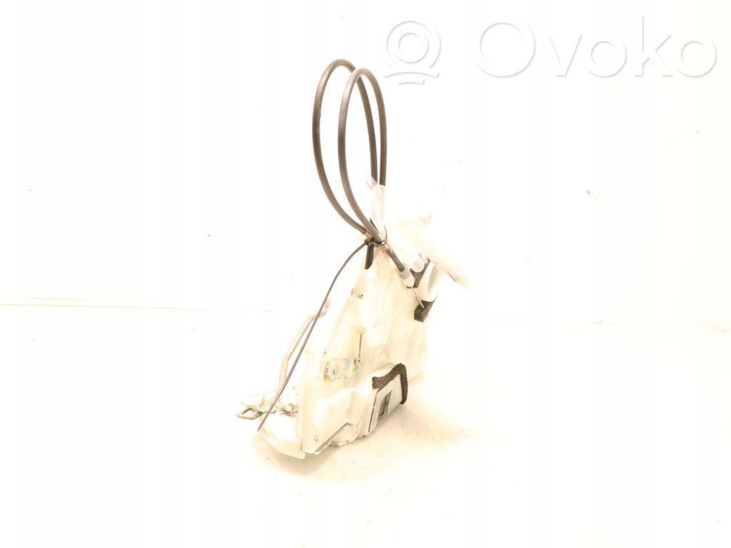 Suzuki SX4 Front door lock 