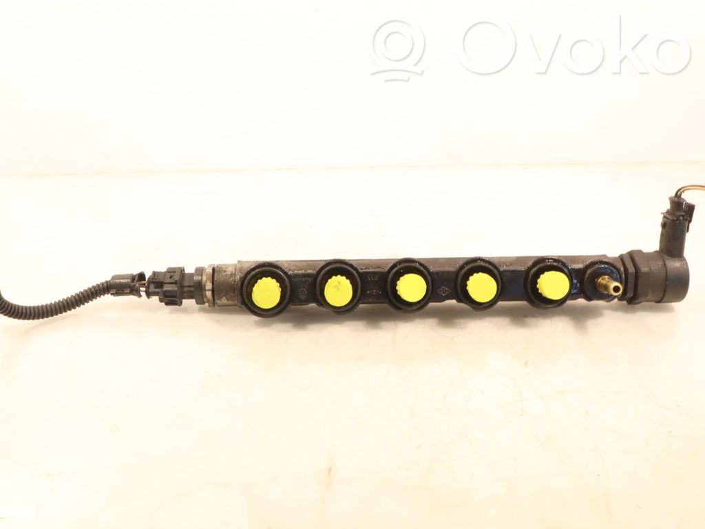 Opel Vivaro Listwa wtryskowa 