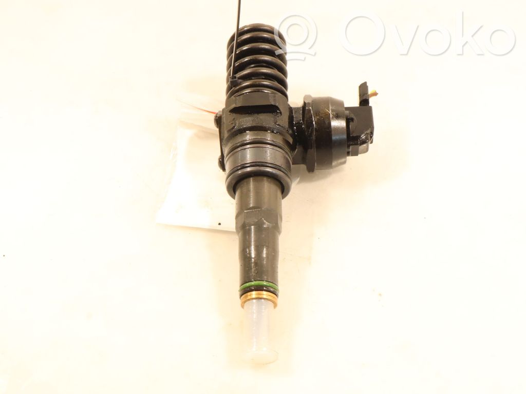 Volkswagen Touran I Injector combustibil 