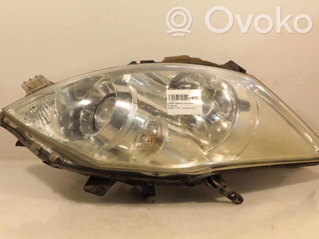 Toyota Auris 150 Lampa przednia 