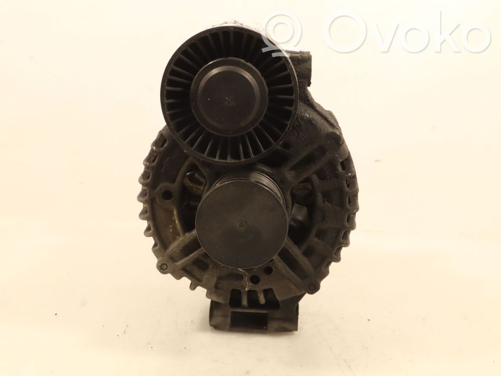 BMW 5 E60 E61 Ģenerators 