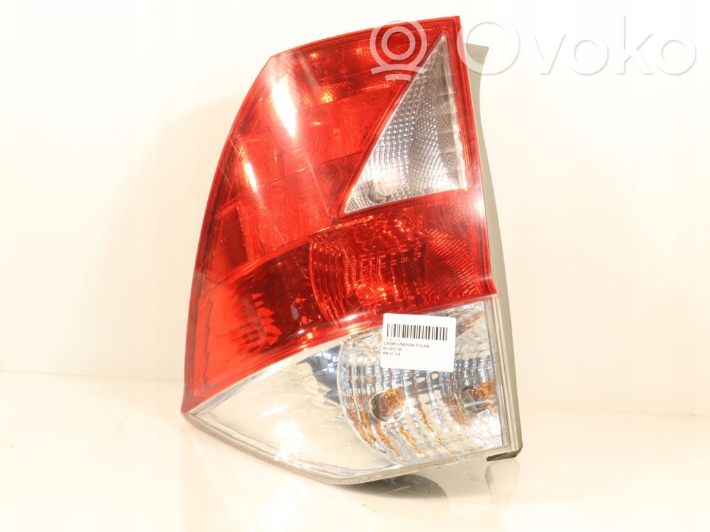 Honda FR-V Rear/tail lights 