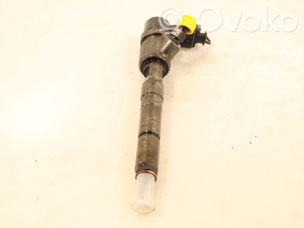 Opel Corsa D Fuel injector 
