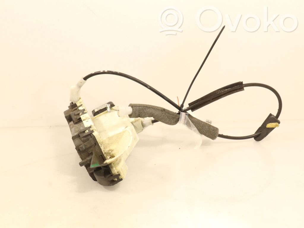 Citroen C5 Priekšpusē slēdzene 