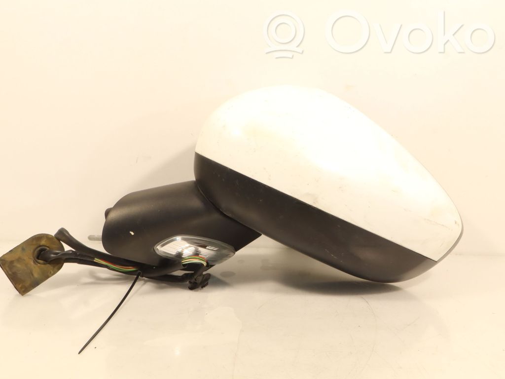Citroen C3 Front door electric wing mirror 
