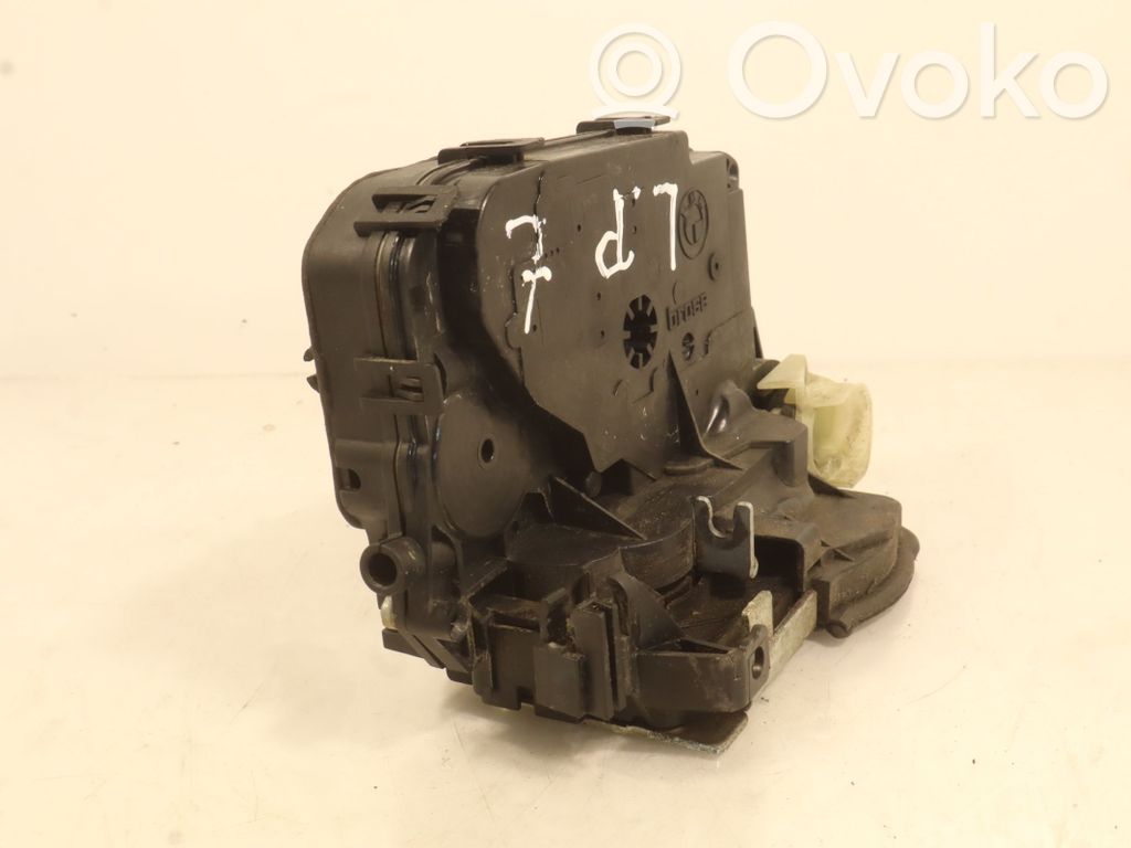 BMW 3 E90 E91 Front door lock 