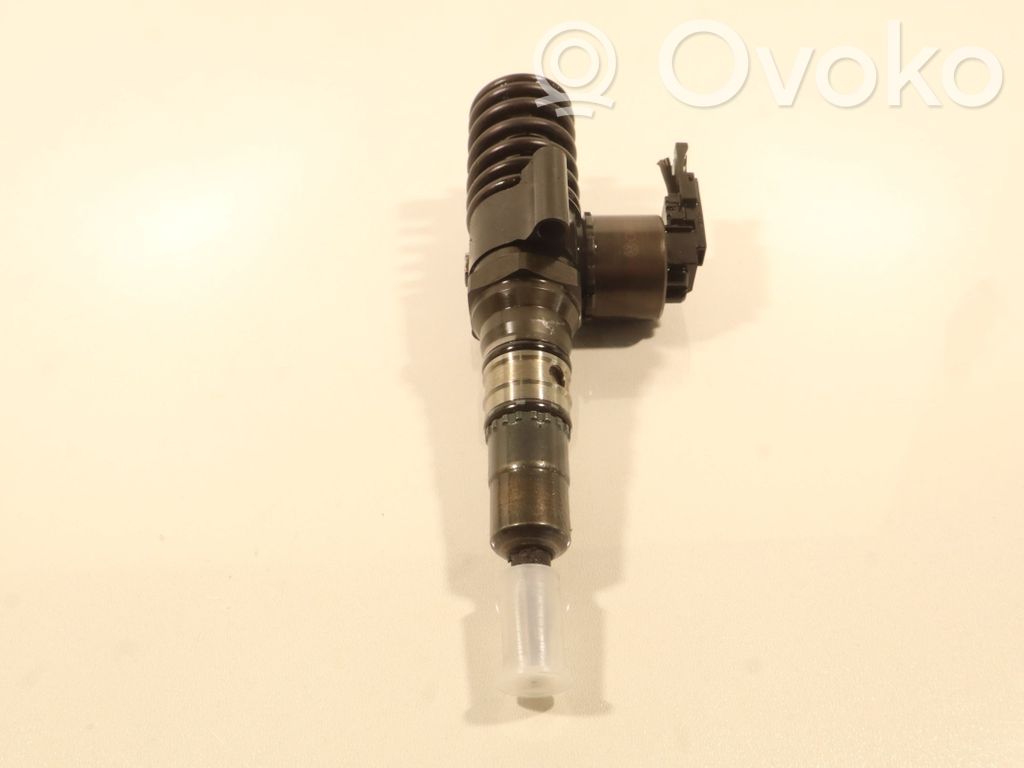 Inyector de combustible   0414720403
