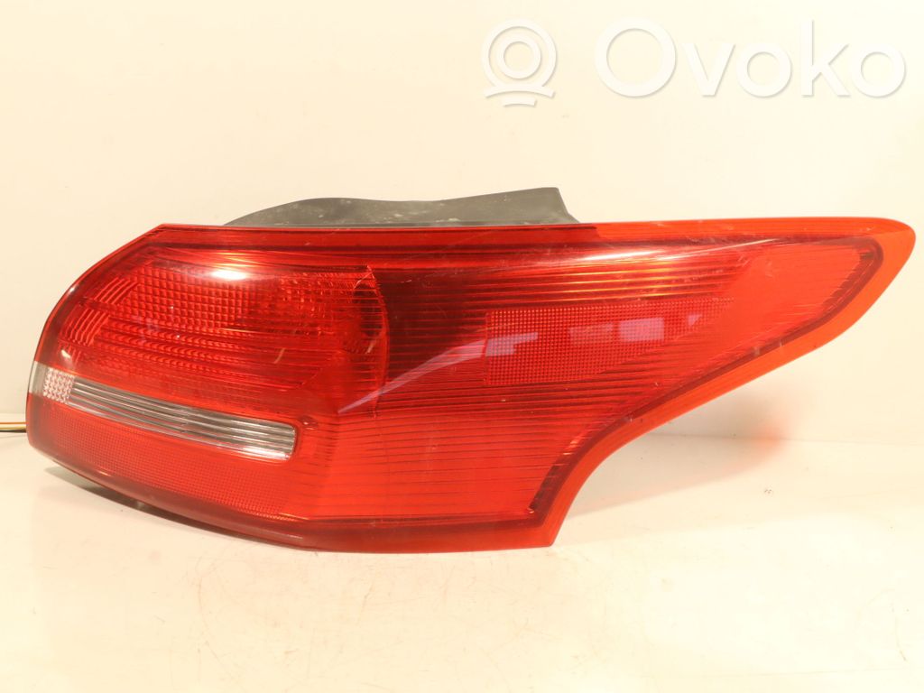 Lampa tylna   F1EB13404AC