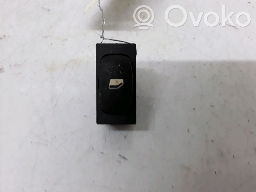 Peugeot 407 Electric window control switch 