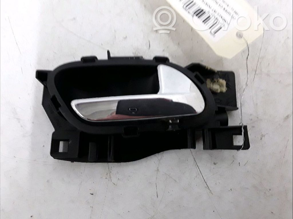 Citroen C3 Picasso Front door interior handle 