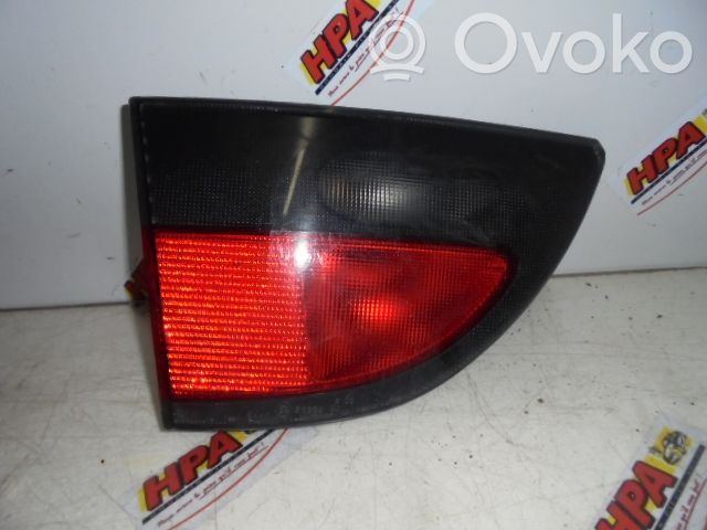 Renault Megane I Lampy tylnej klapy bagażnika 