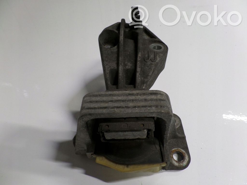 Renault Scenic III -  Grand scenic III Engine mount bracket 