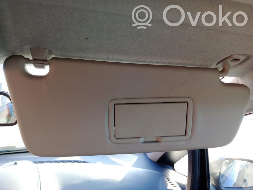 Sun visor