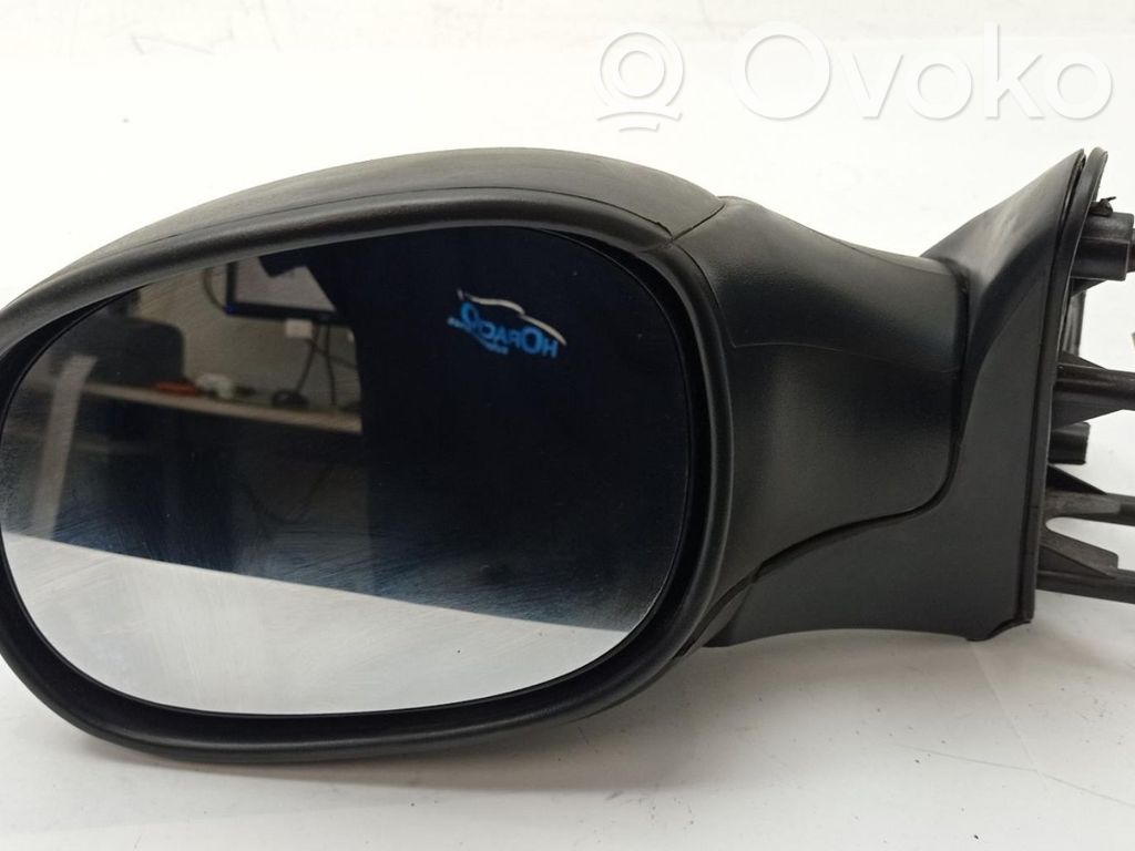 Citroen C4 I Picasso Front door electric wing mirror 