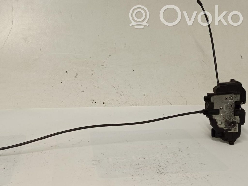 Renault Clio III Rear door lock 
