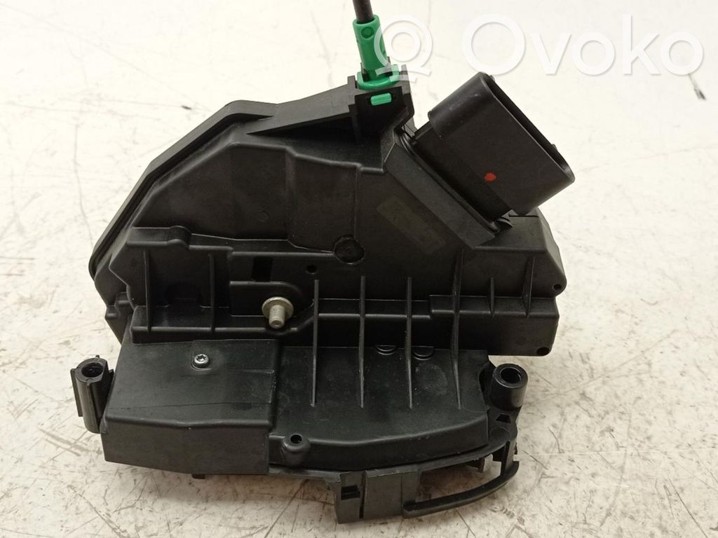 Ford Kuga I Etuoven lukko 