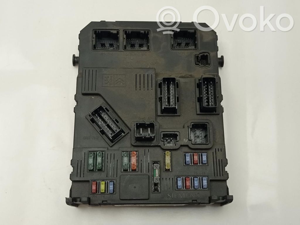 Citroen C3 Fuse module 