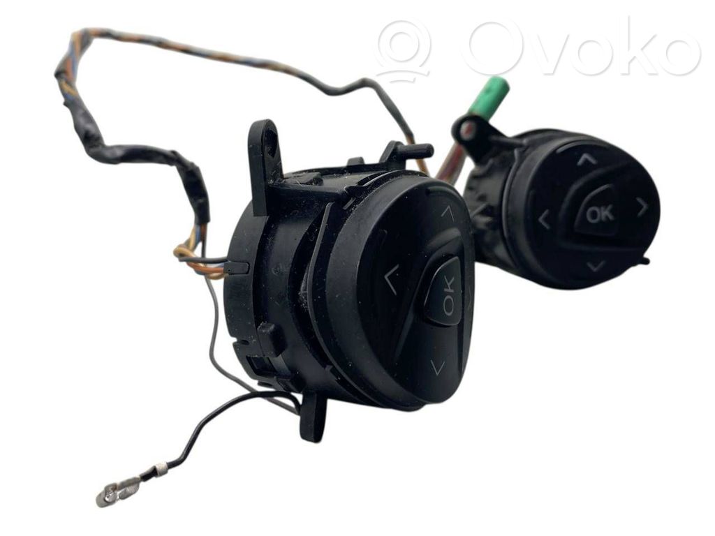 Ford Focus Boutons / interrupteurs volant 