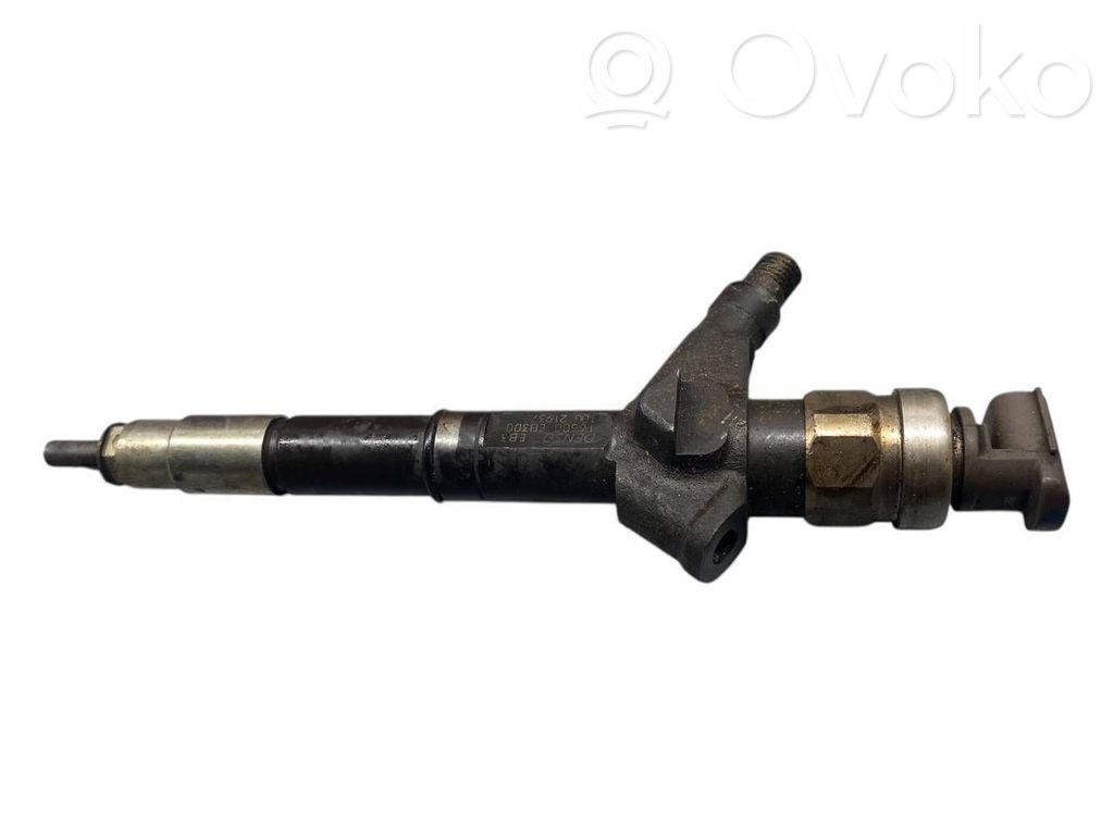 Nissan Navara D40 Inyector de combustible 