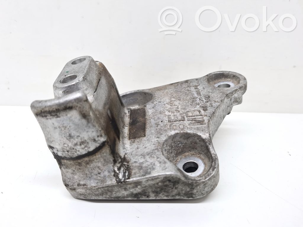 Opel Combo E Engine mounting bracket 