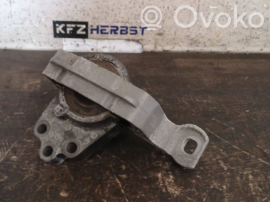 Engine mount bracket   CV616F012EB,CV616F012EB,CV616F012EB