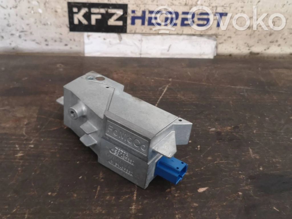Sonstige Steuergeräte / Module   AV6N3F880KA,AV6N3F880KA