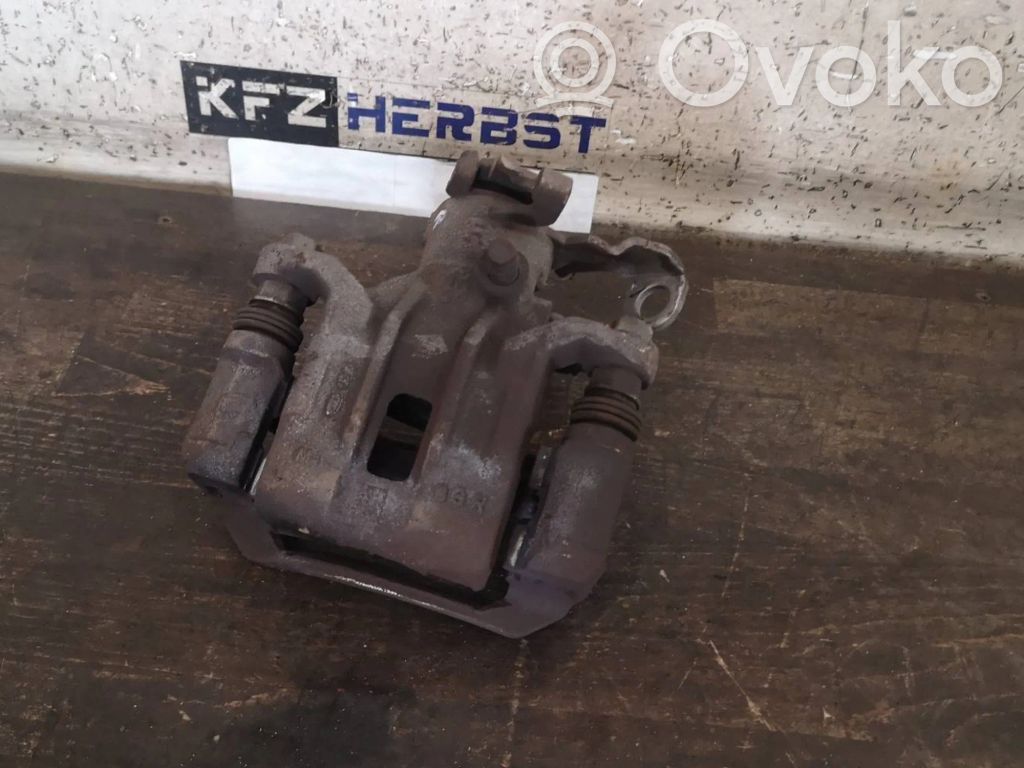 Hyundai ix20 Tylny zacisk hamulcowy 